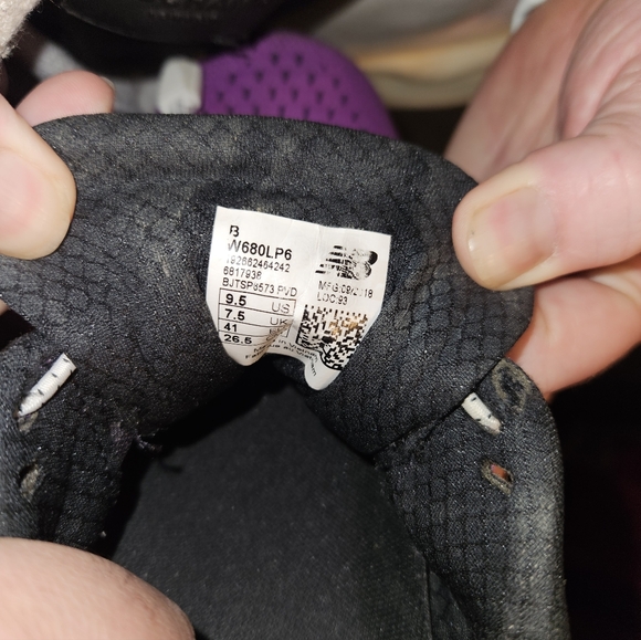 NEW BALANCE 680 v6 LIKE NEW - Picture 6 of 6